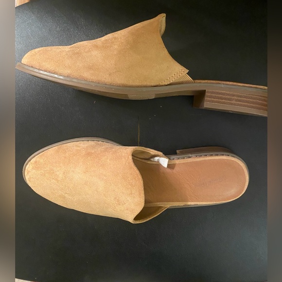 Universal Thread suede mules - Picture 3 of 3